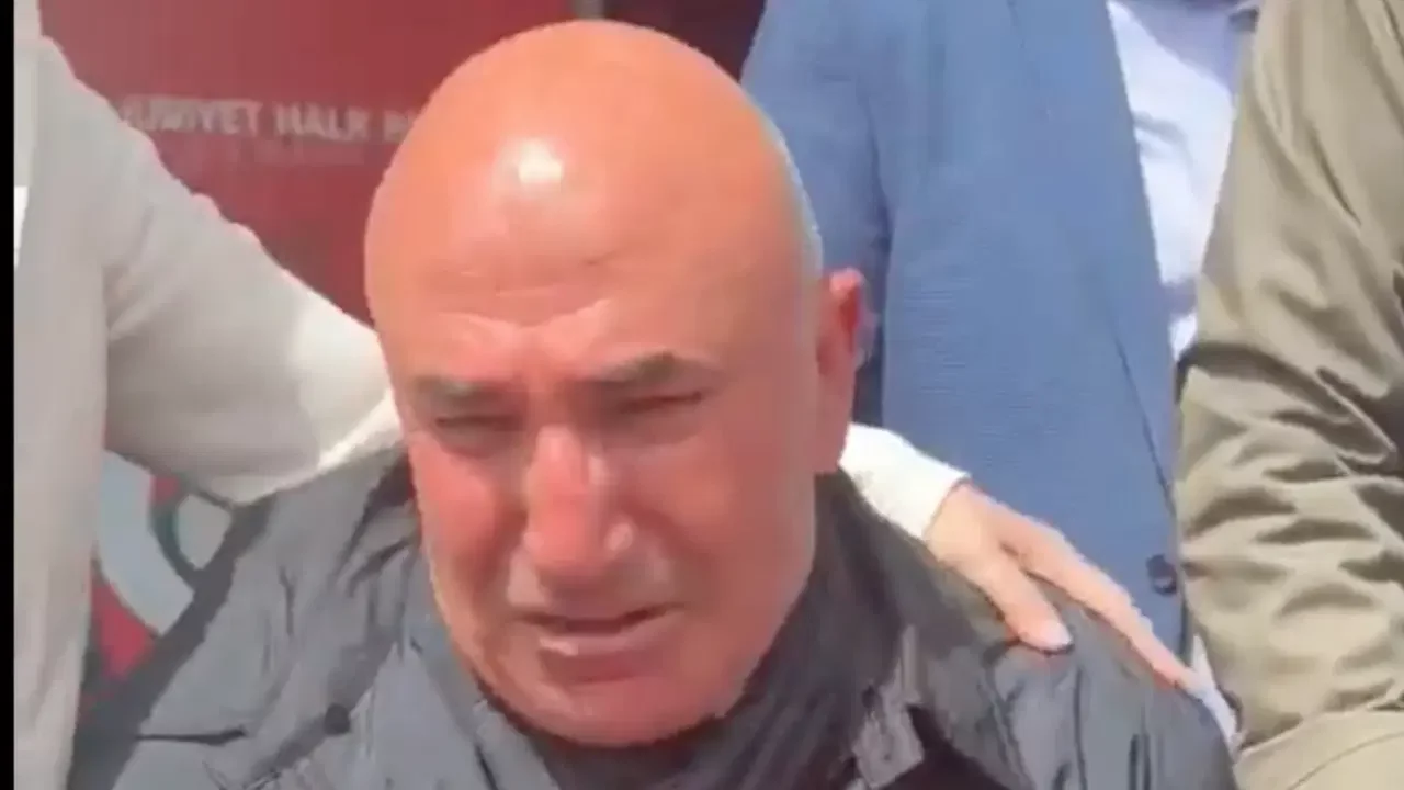Mahmut Tanal gözyaşlarını tutamadı: İçin rahatladı mı Kemal Bey