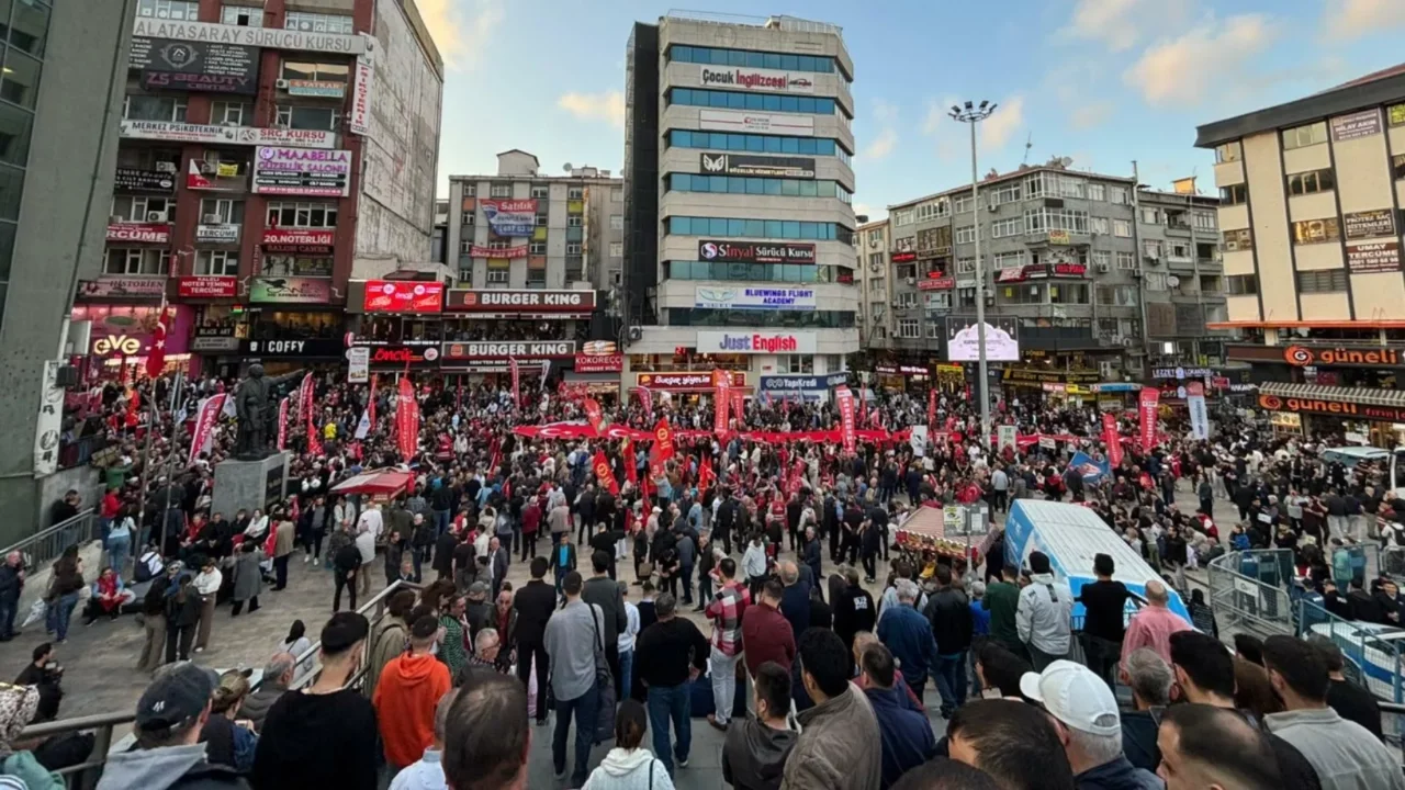 CHP'den İstanbul çağrısı: Halkın iradesine sahip çıkıyoruz!