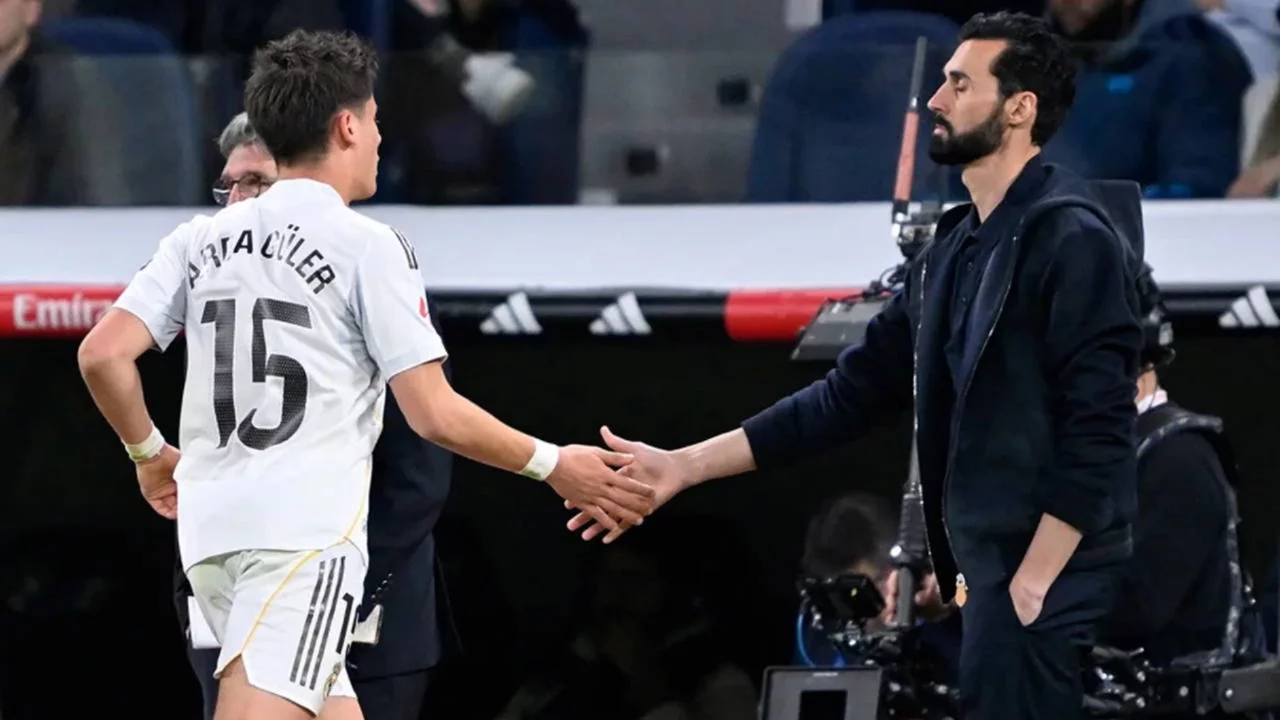 Milli futbolcu Arda Güler'den Alvarao Arbeloa'ya veda