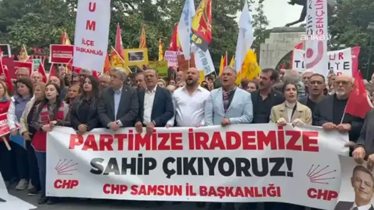 Samsun'da 'Atatürk'ün eserine sahip çıkıyoruz' eylemi