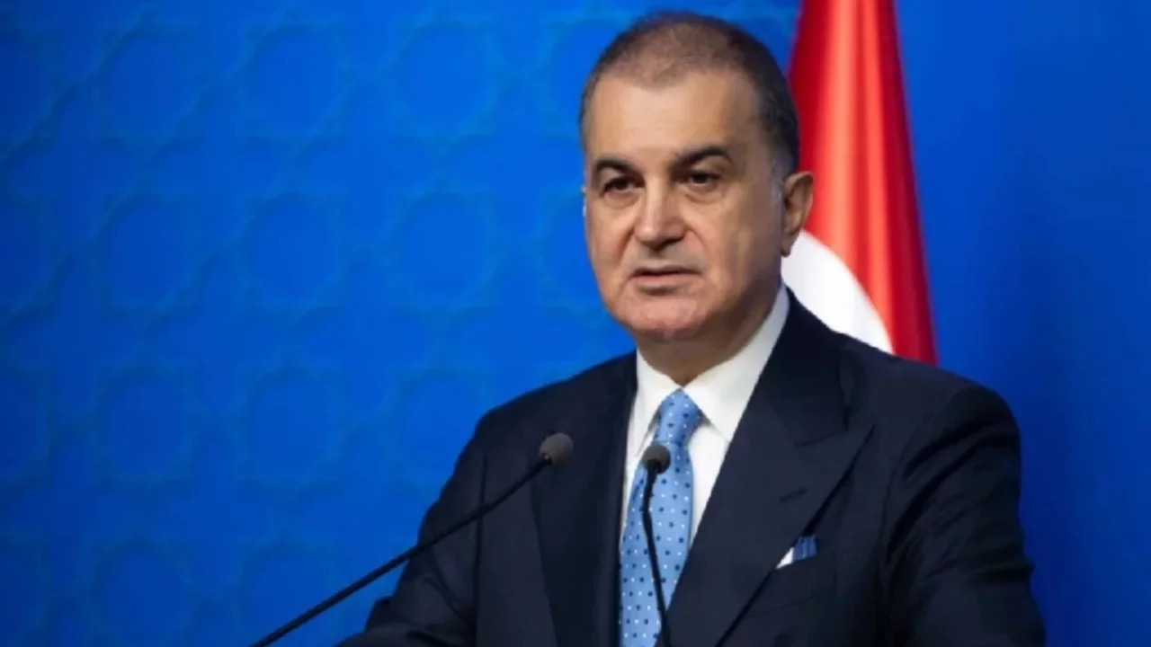 AK Parti'den CHP Genel Merkezi'nin polis müdahalesiyle tahliyesine ilişkin ilk açıklama: 'Cumhurbaşkanımız kırmızı çizgimiz'