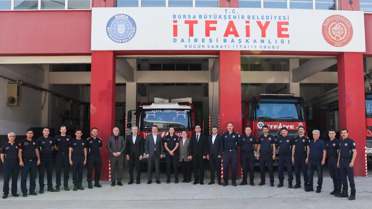 Bursa Büyükşehir Belediyesi Başkan Vekili Biba, itfaiye personelini ziyaret etti