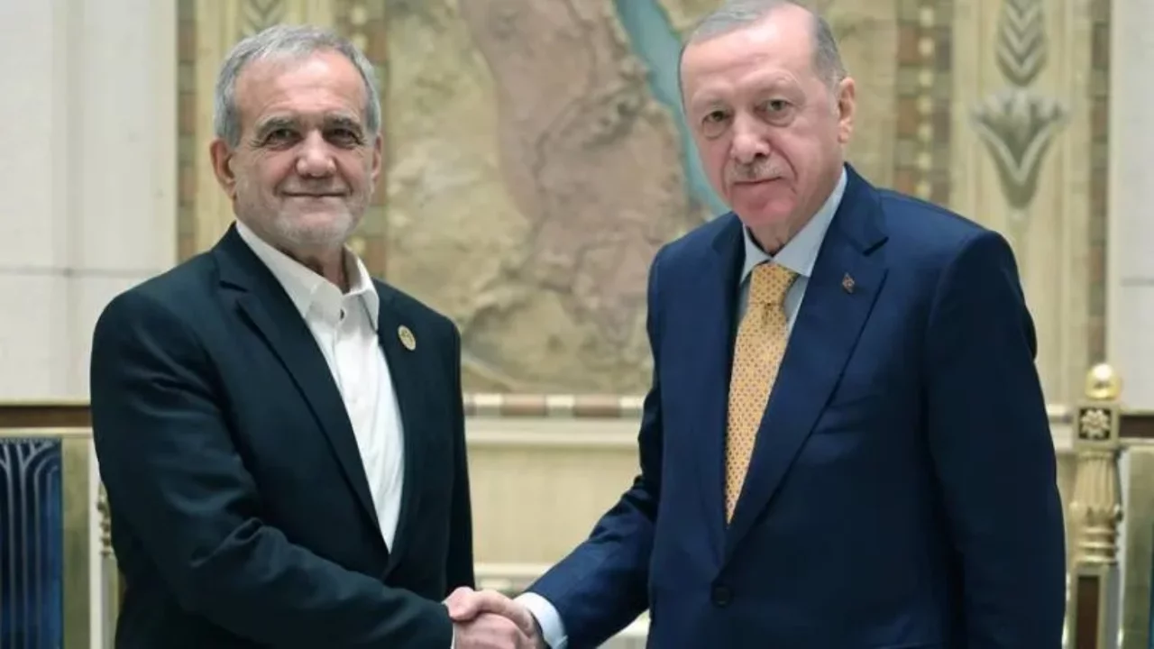 Cumhurbaşkanı Erdoğan'dan İran Cumhurbaşkanı Pezeşkiyan ile bayram telefonlaşması