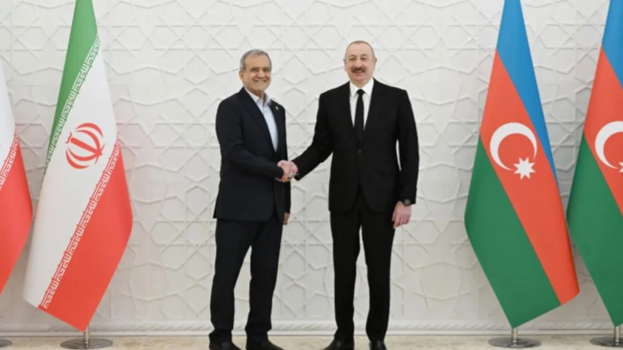 Aliyev ile İran Cumhurbaşkanı Pezeşkiyan telefonda görüştü