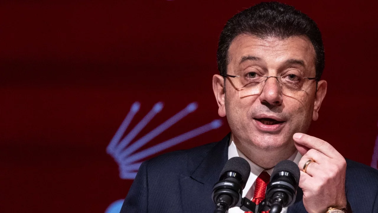 Ekrem İmamoğlu: Düşün bu milletin yakasından