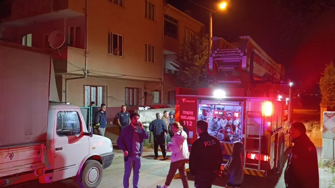 Bursa'da eski eş dehşeti! Gece yarısı evi molotofla yakmaya çalıştı