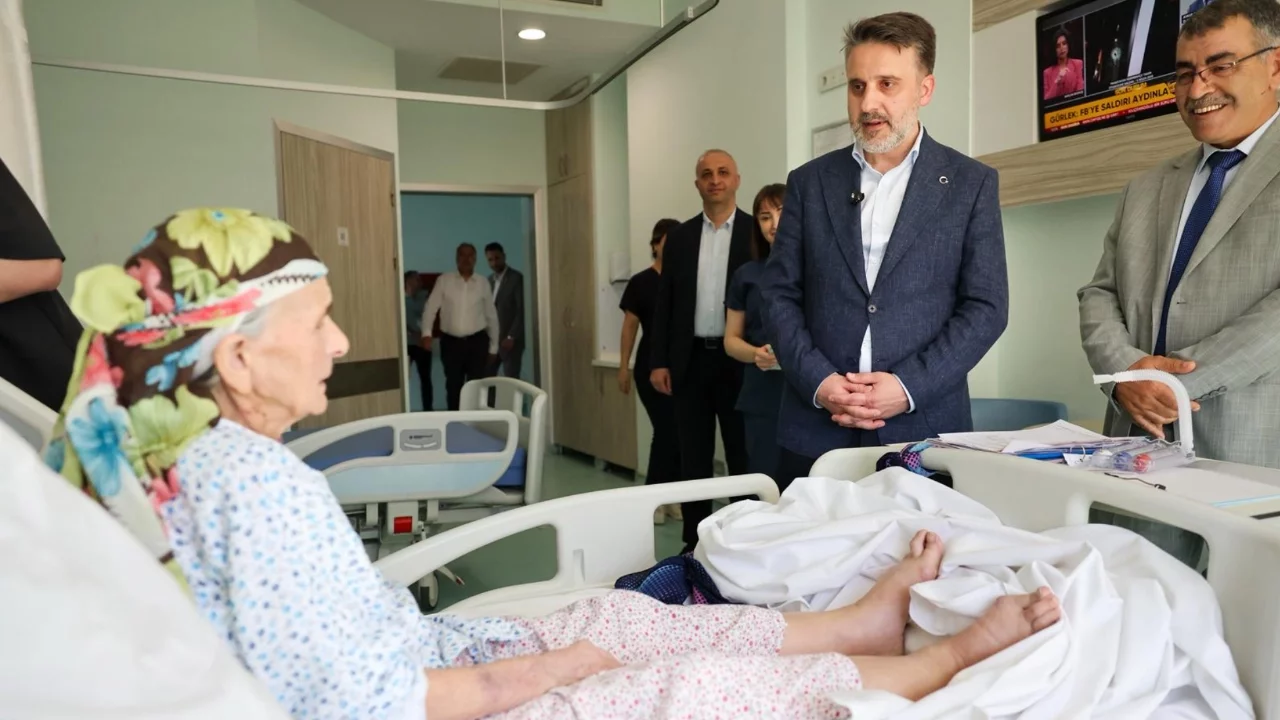 Bursa Büyükşehir Belediyesi Başkan Vekili Biba'dan bayramda gönül ziyaretleri