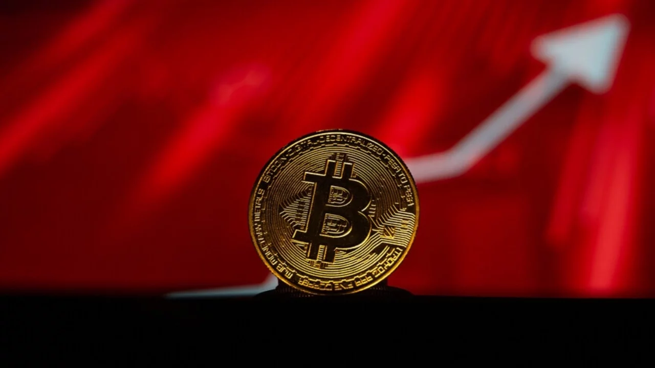 Jeopolitik gerilim Bitcoin'i vurdu: 6 haftanın en düşük seviyesi görüldü
