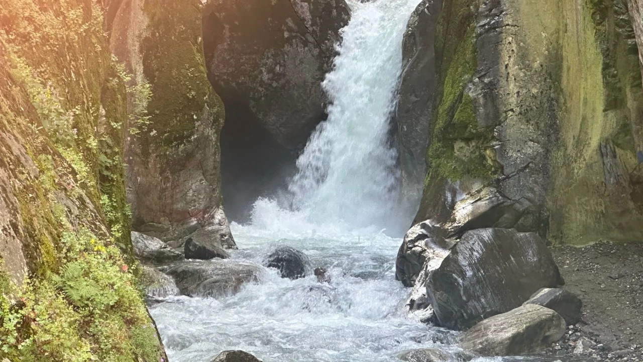 Bursa'da Saitabat Şelalesi'nde su seviyesi rekor kırdı