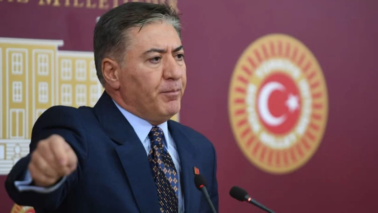Murat Emir'den Kılıçdaroğlu'na yanıt: "Grup Toplantısı ile ilgili bir yetkisi yoktur"