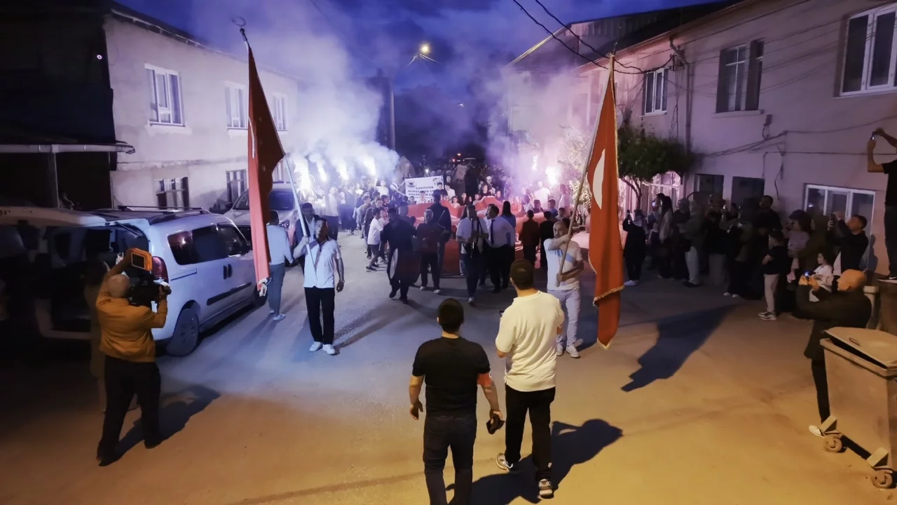 Bursa'da 157 yıllık "deve eğlencesi" geleneği yaşatılmaya devam ediyor