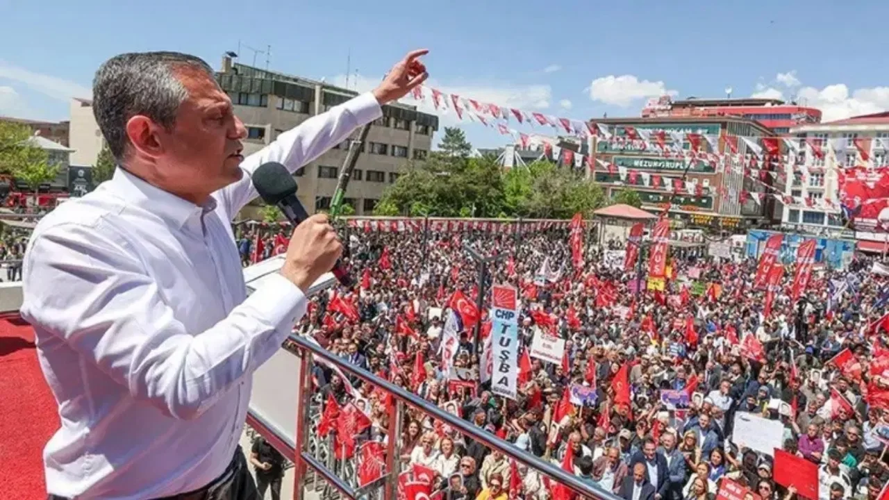 Özgür Özel, Güvenpark'a çağırdı: 'Makamlar sizin, meydanlar bizim'