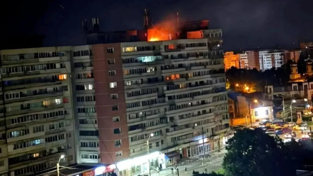 Rus İHA'sı Romanya'da sivillerin yaşadığı bir apartmana çarptı!
