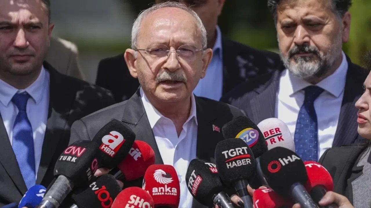 Abdülkadir Selvi'den Kılıçdaroğlu iddiası: 'Bazı isimleri ihraç edecek, sonra PM'yi toplayacak'