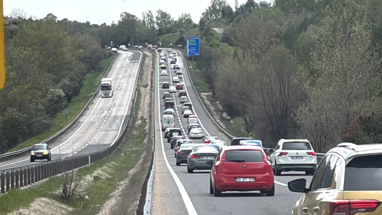 Bayram tatilcilerinin dönüş yolculuğu başladı