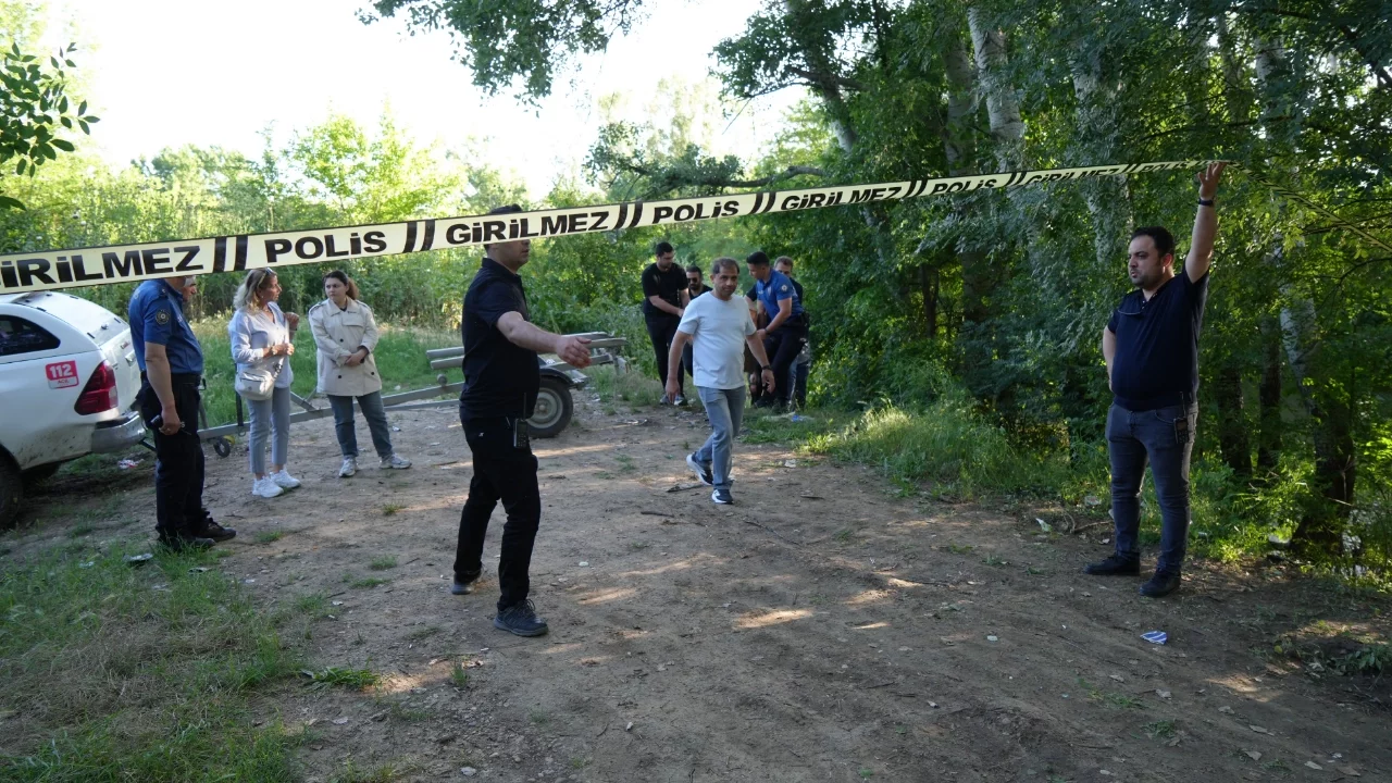 4 gündür kayıp olan 2 arkadaşın cesedi Tunca Nehri'nde bulundu