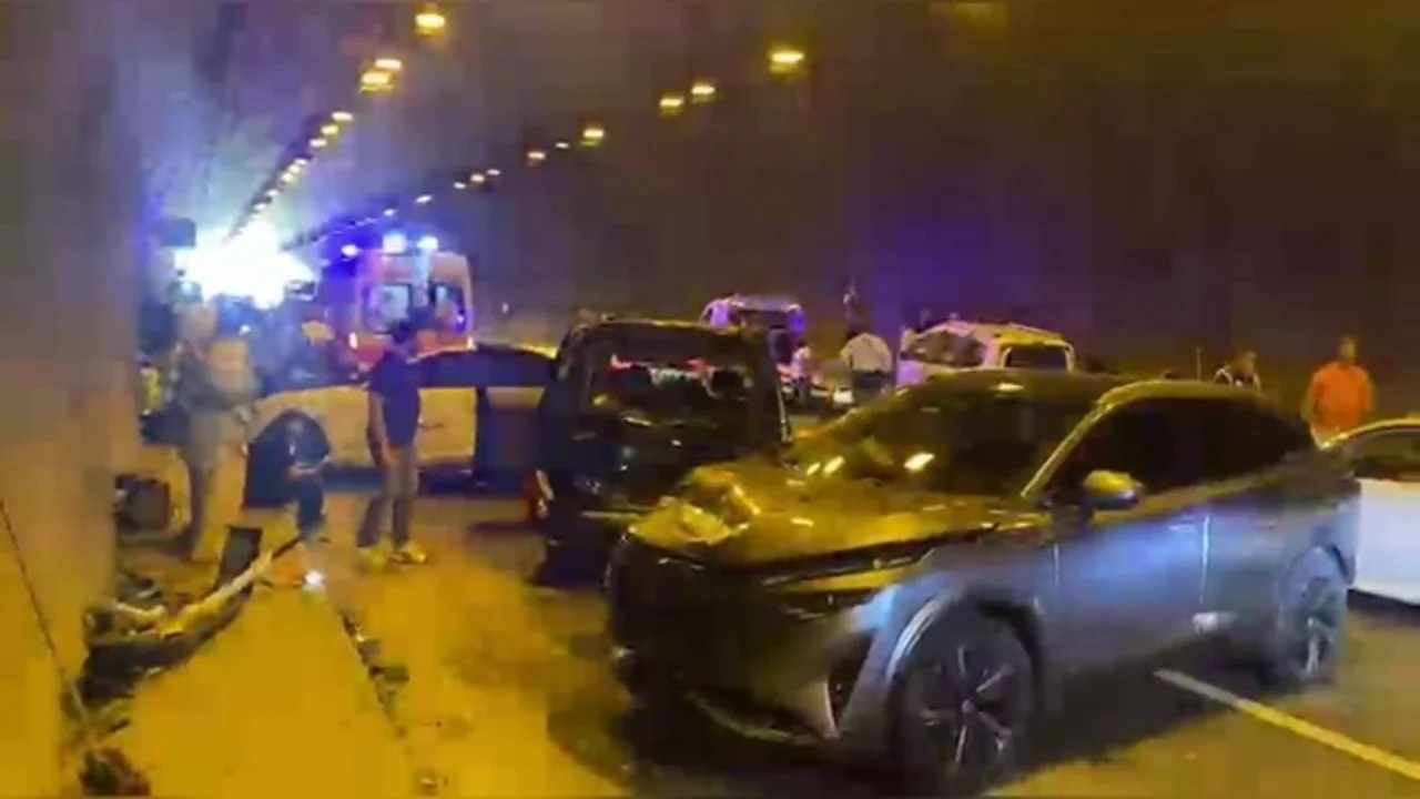Osmaniye'de 6 araçlı zincirleme kaza