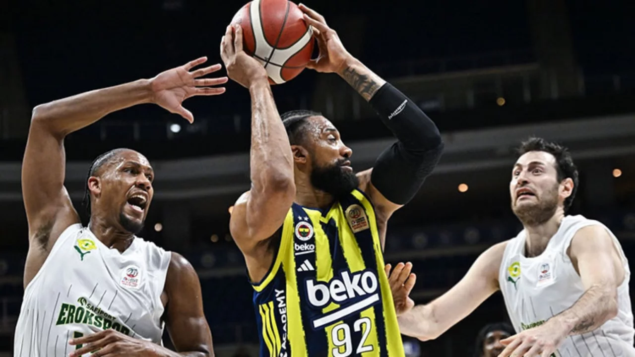 Fenerbahçe Beko, yarı finalde Anadolu Efes ile eşleşti