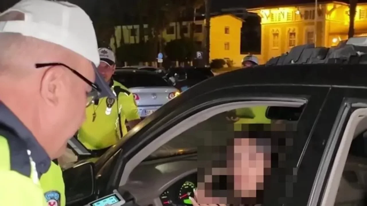 Polise çarpıp kaçan alkollü sürücüden ilginç savunma: "Anksiyetem tuttu"