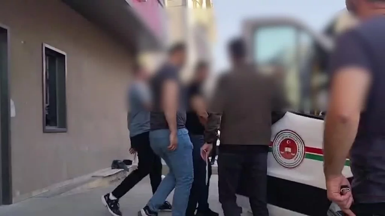 Bursa'da 4 kişinin yaralandığı yol kavgasında 2 kişi tutuklandı