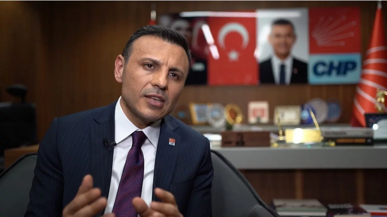 Özgür Çelik: Özgür Özel başvurdu, salon olmazsa TBMM'nin bahçesinde yapar grup toplantısını!