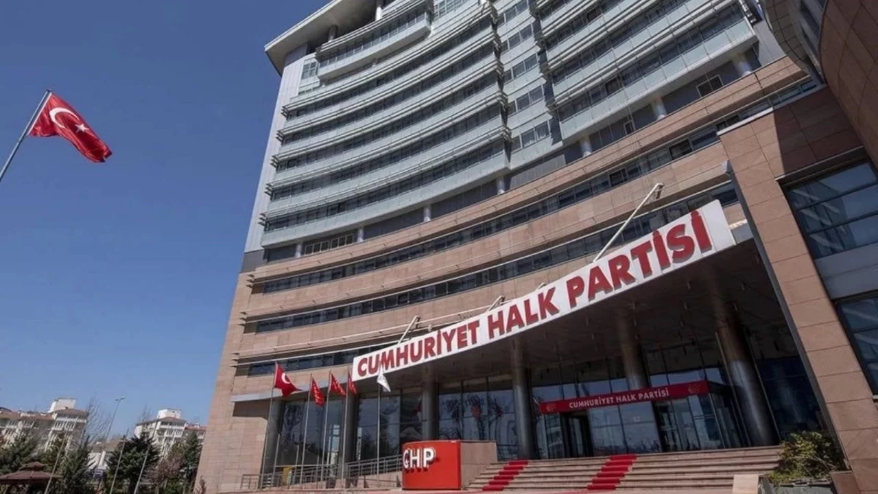 CHP'li 111 milletvekilinden ortak bildiri: "Olağanüstü kurultay 12 Temmuz'da toplansın"
