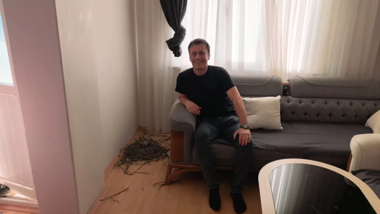 İnegöl'de yürek ısıtan olay! Genç adam evini güvercin ailesine açtı
