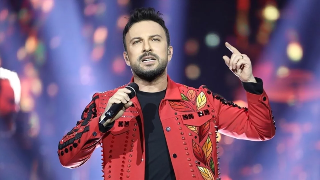 Megastar Tarkan'dan Ankara'da ücretsiz konser