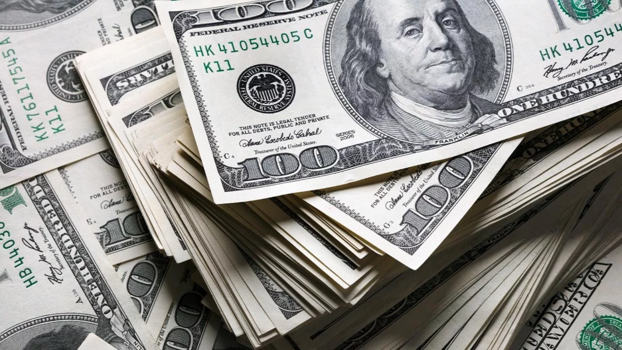Dolar, ABD-İran gerilimiyle güçlendi