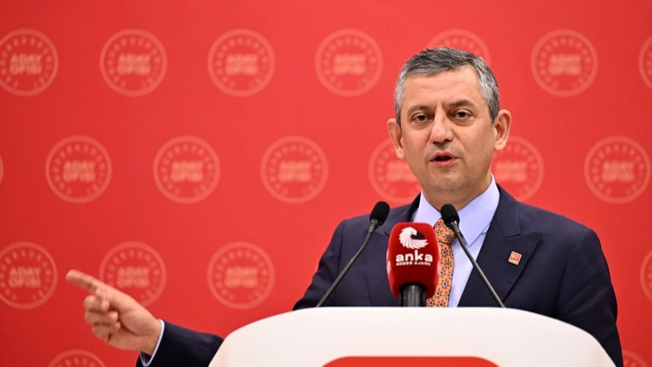 Özgür Özel'e yakın isimler: Kemal Bey'i destekleyen vekillerle de görüşüyoruz, partiyi birlikte savunacağız