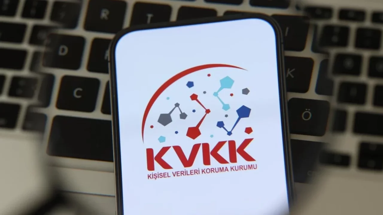 Kişisel Verileri Koruma Kurumu'ndan 'mesai takibi için biyometrik veri işlenmesin' kararı