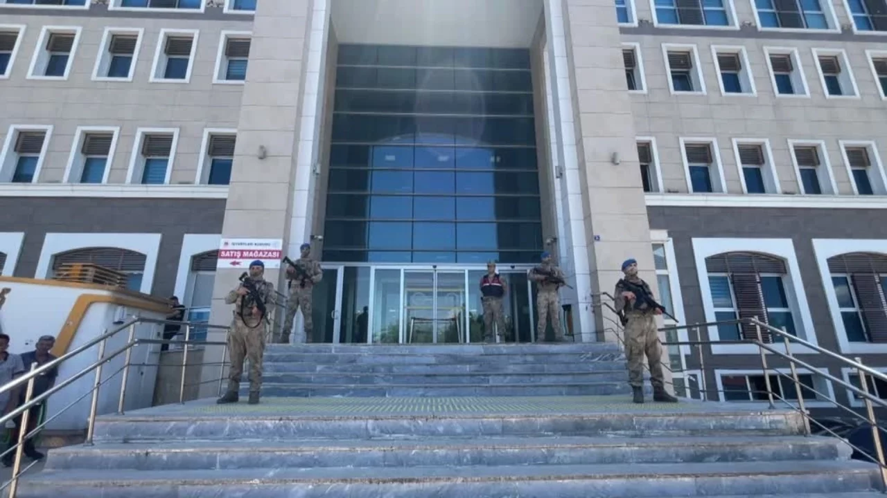Şanlıurfa merkezli uyuşturucu operasyonu: 69 zanlı yakalandı