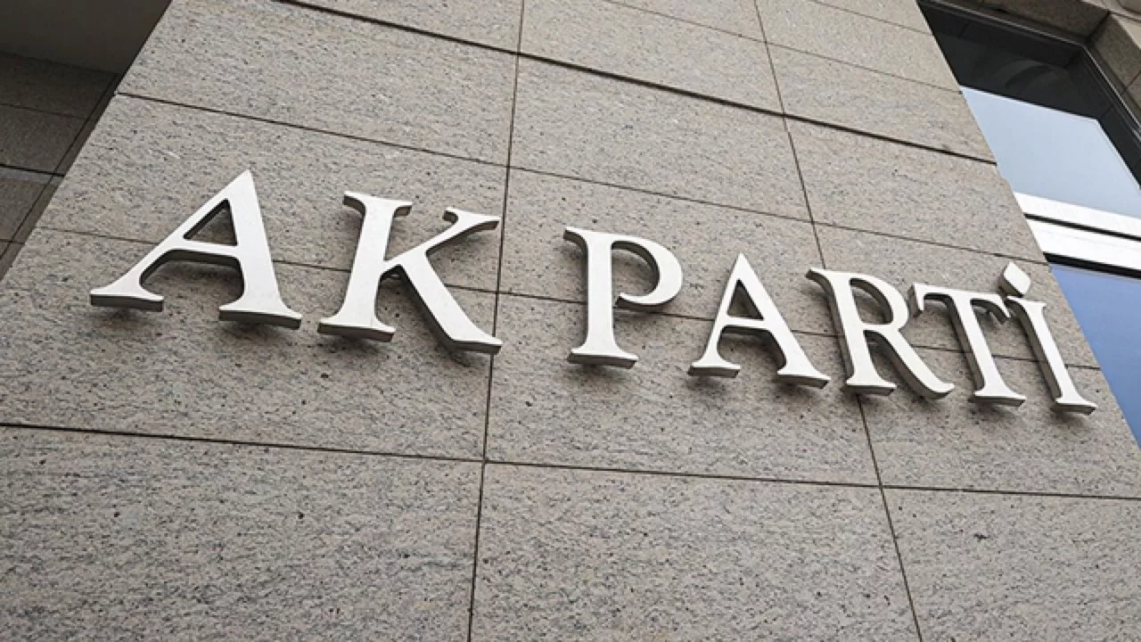 AK Parti'de 4 il başkanı görevden alındı!