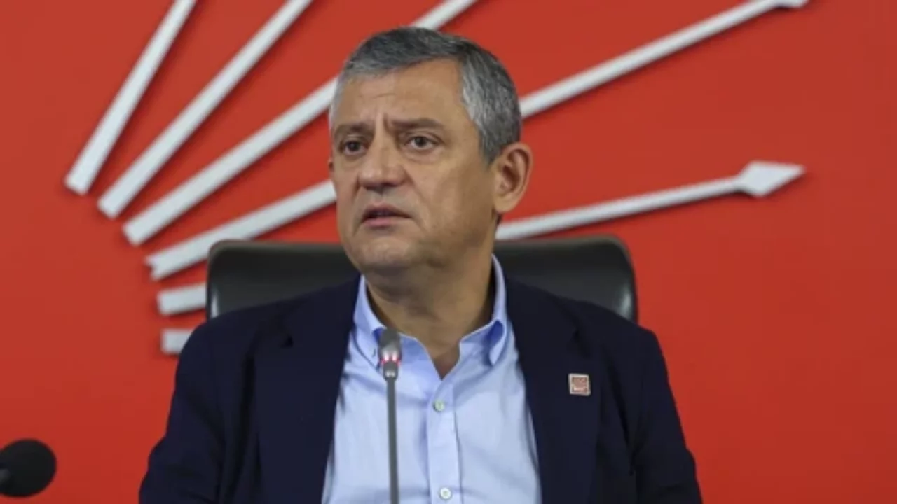 Özgür Özel, arabulucu 3 milletvekili ile görüştü
