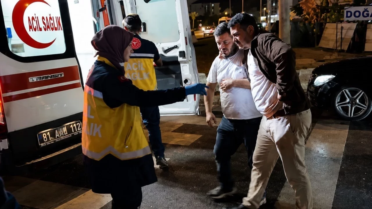 Düzce'de trafik kazası: 5 kişi yaralandı