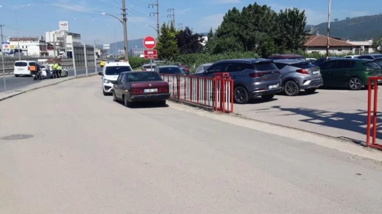 Hastane önünde tartıştığı kadını bıçakladı