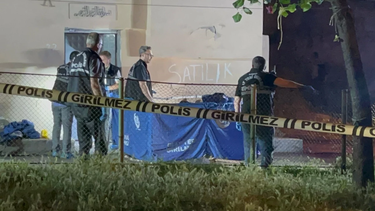 Bursa'da sokak ortasındaki silahlı kavgada karı-koca hayatını kaybetti