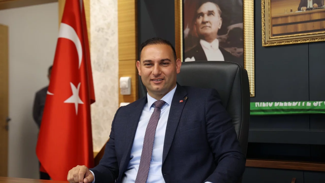 Kilis Belediye Başkanı Hakan Bilecen, Cumhuriyet Halk Partisi'nden istifa etti