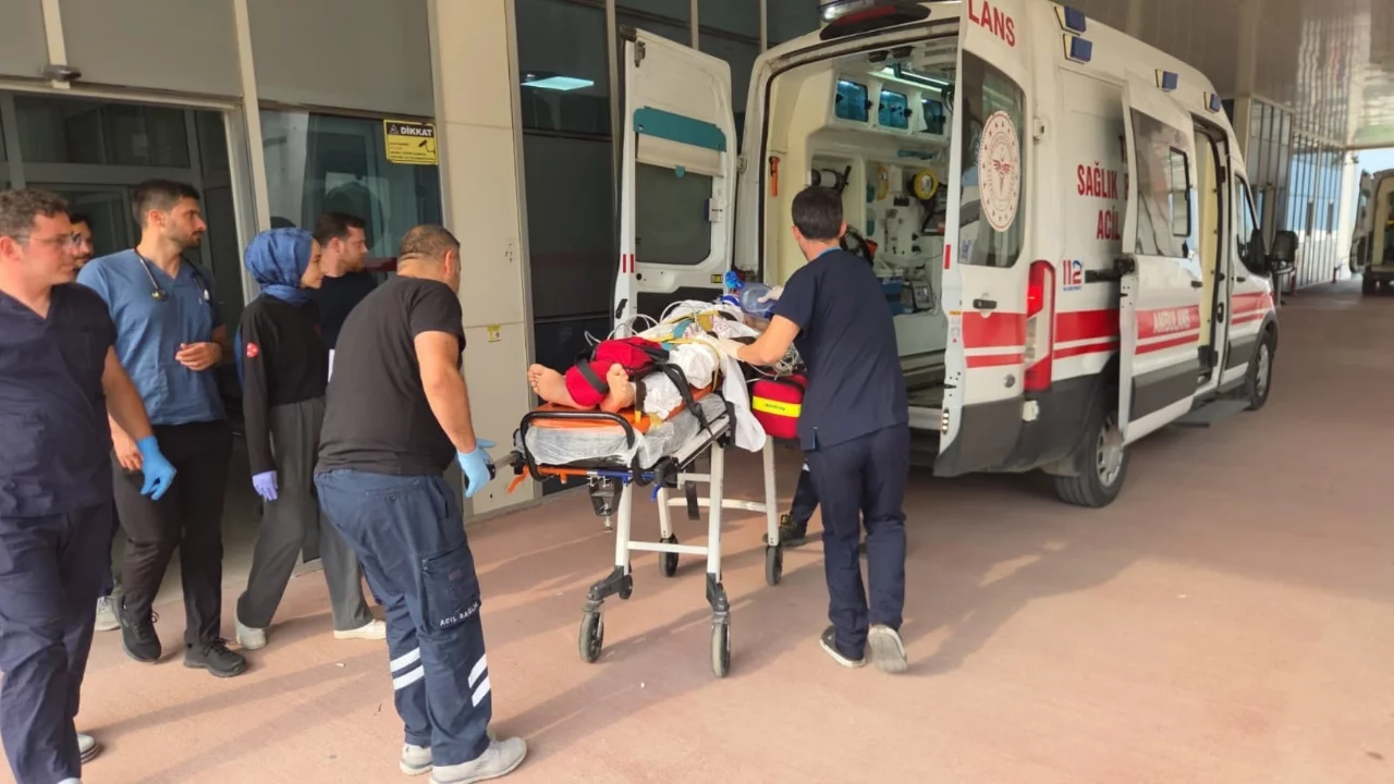 Bursa'da motosiklet virajda savruldu sürücü ağır yaralı