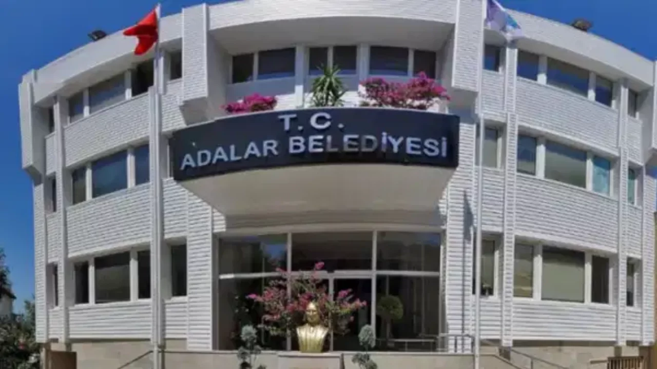 Adalar Belediyesi'nde imar incelemesi: 24 dosya inceleniyor