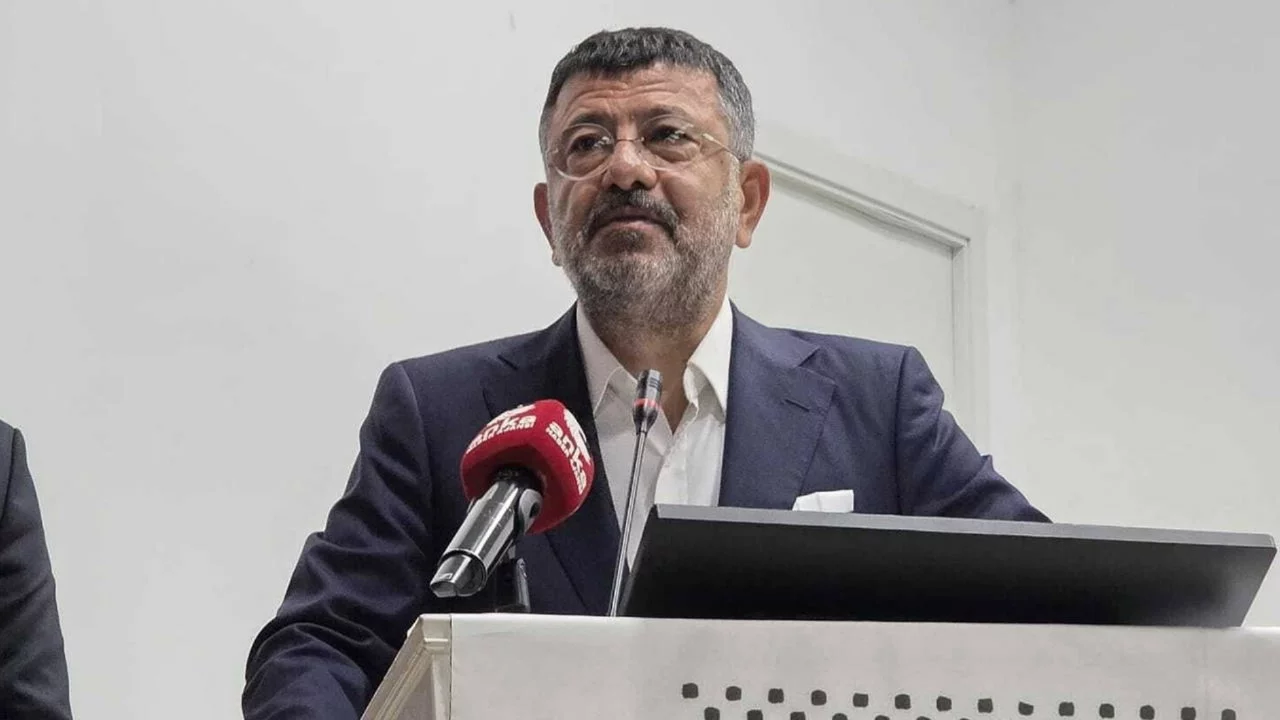 Veli Ağbaba'dan iddialara yanıt, Özel'e destek: 'Boynumu veririm, boyun eğmem'