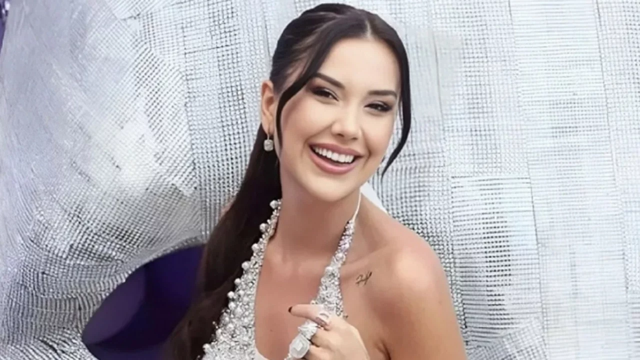 Dilan Polat'ın Instagram hesabına erişim engeli getirildi