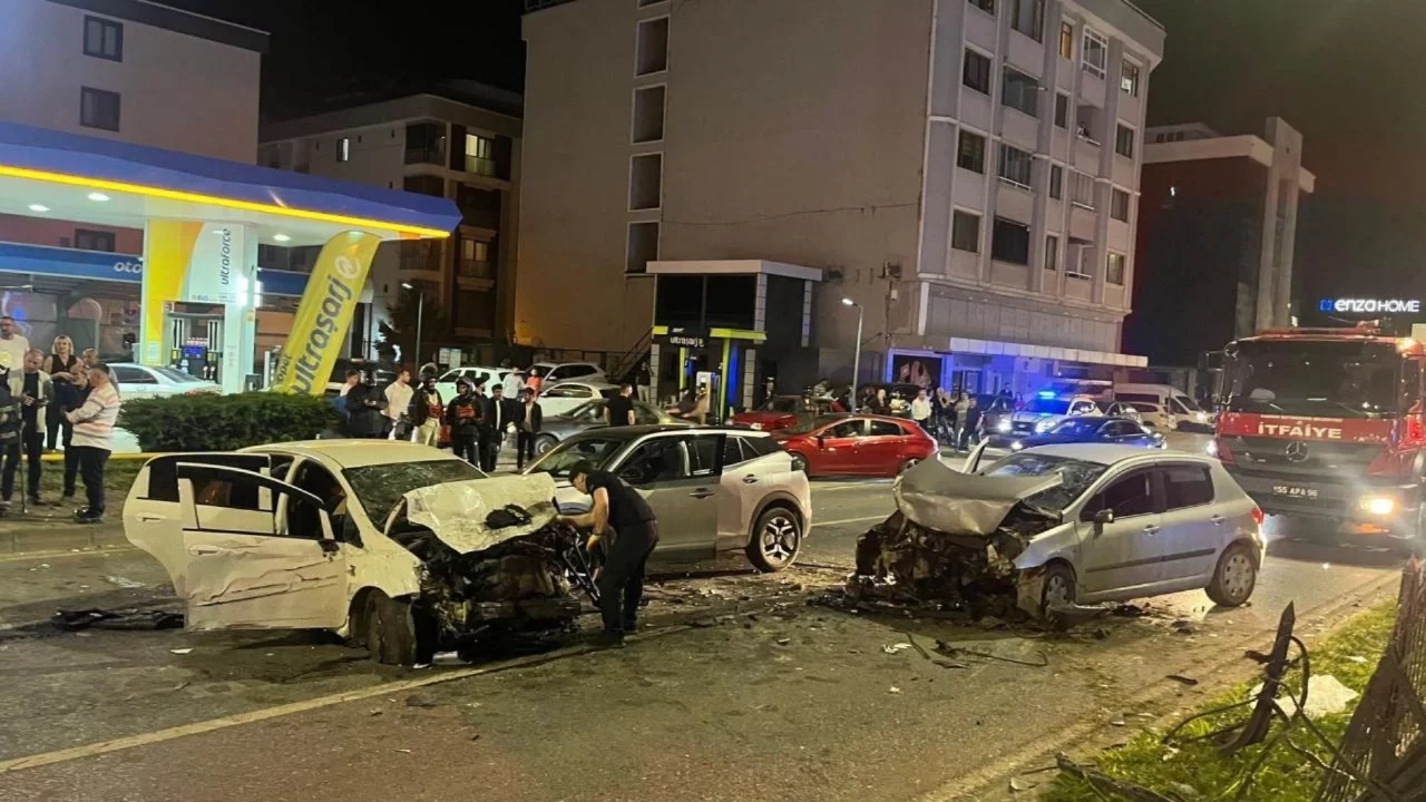 Samsun'da zincirleme trafik kazası: 5 yaralı