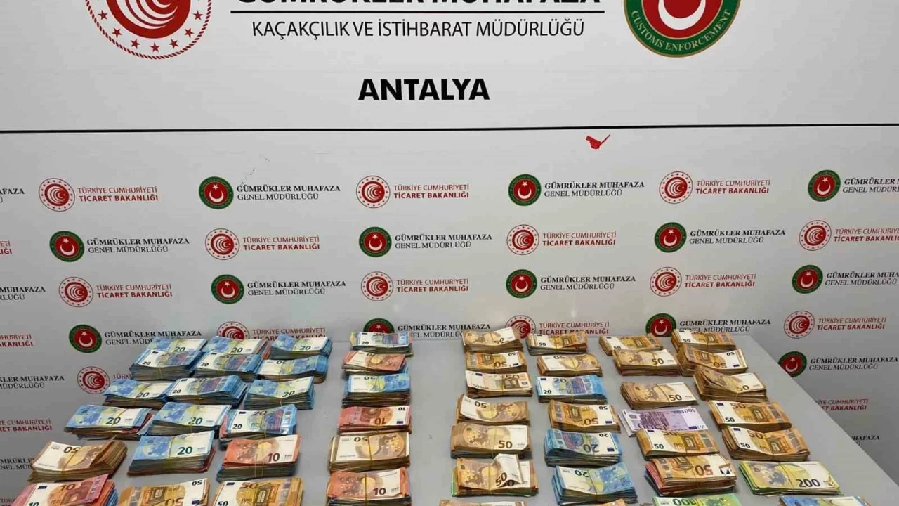 Bebek bezlerinden servet çıktı: 20 milyon liradan fazla nakit yakalandı