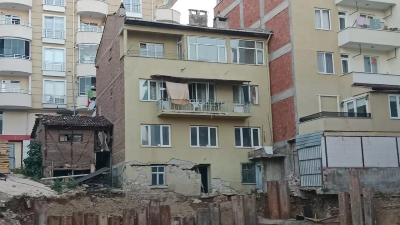 İnşaat sırasında binanın temeli kaydı: Apar topar tahliye edildiler