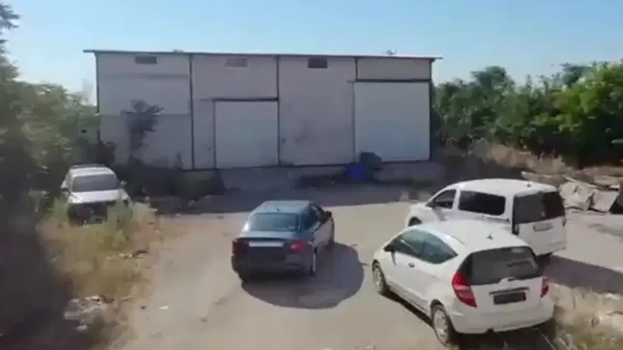 Kazalı lüks araçları change işlemiyle piyasaya süren şebeke çökertildi