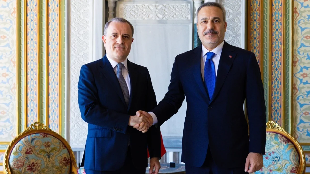 Bakan Fidan, Azerbaycan Dışişleri Bakanı Bayramov ile İstanbul'da bir araya geldi