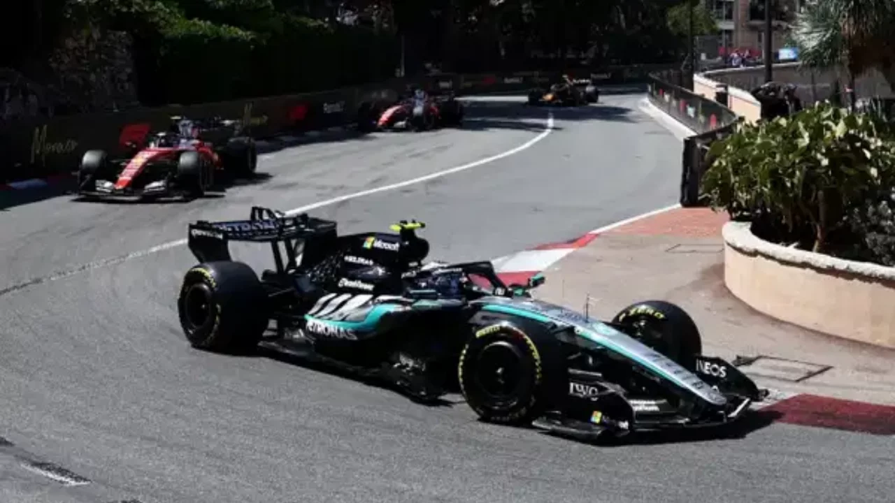 Kimi Antonelli Monaco'da zirvede