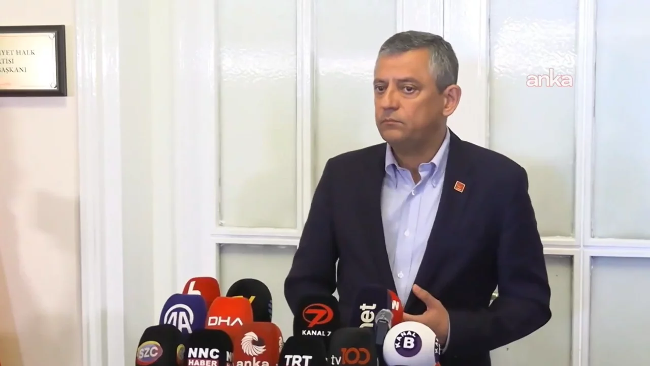Özgür Özel'den MYK toplantısı sonrası açıklama: Yarın grup toplantısını ben yapacağım