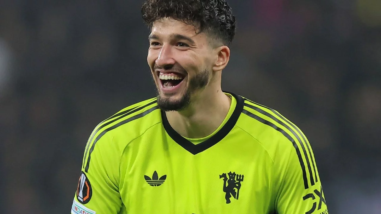 Manchester United'da milli kaleci Altay Bayındır için nihai karar